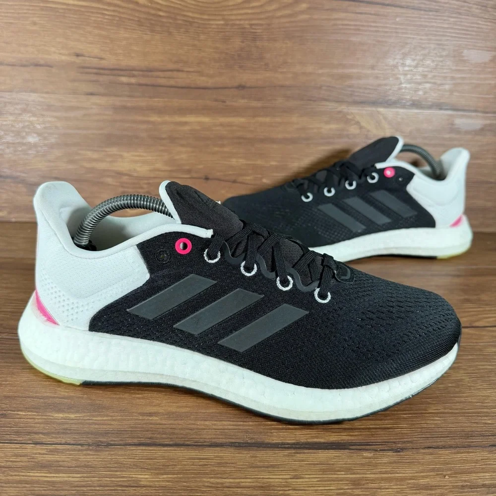Adidas Pureboost 21 Running Shoes Women’s Size 10 Athletic‎ Sneakers
